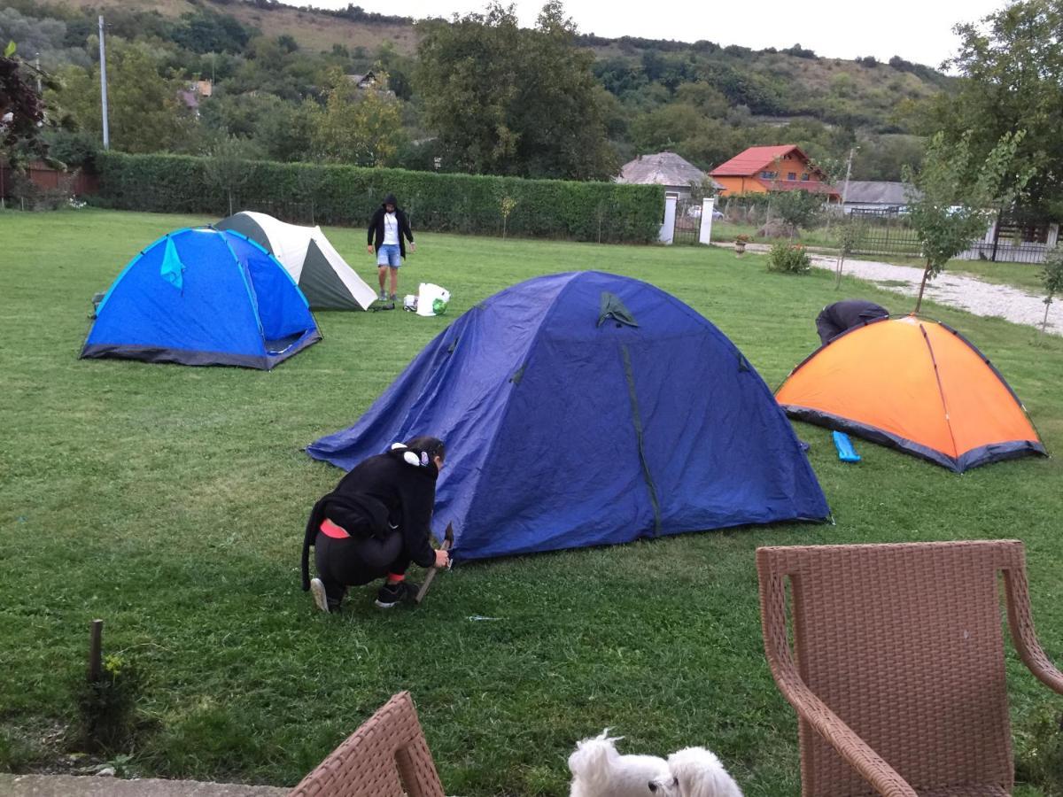 Camping La Foisor Turda Exterior foto