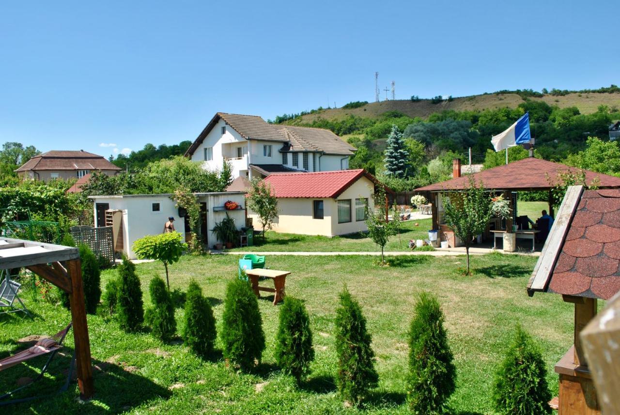 Camping La Foisor Turda Exterior foto