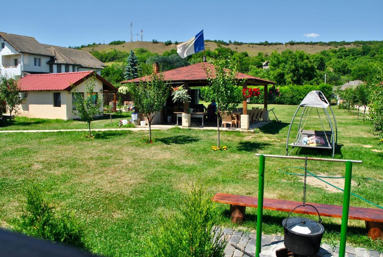 Camping La Foisor Turda Exterior foto